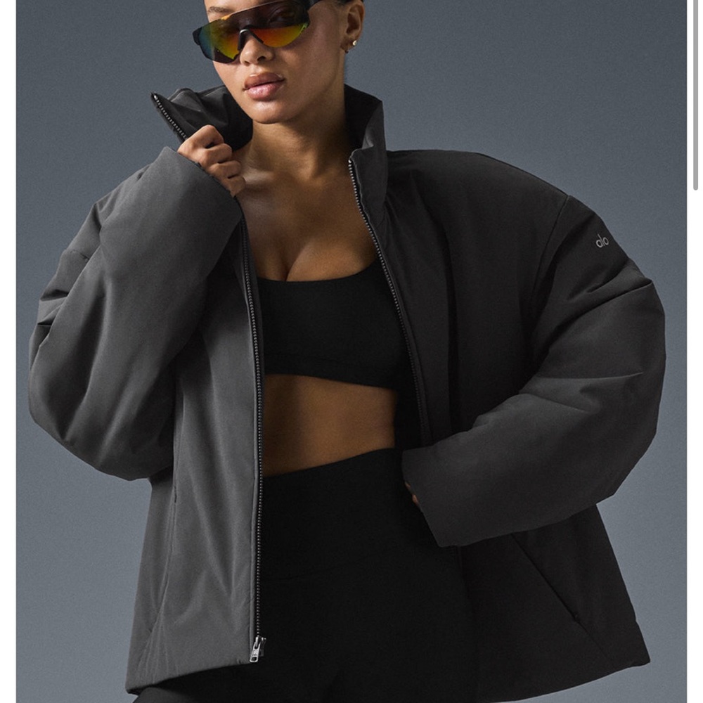 Brand new ALO Yoga Puffer Jacket